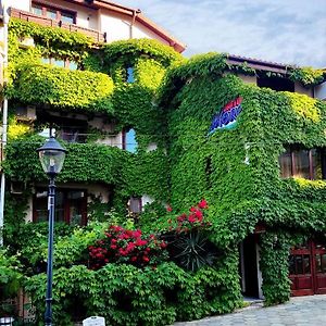 More Family Hotel